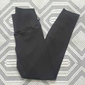 Born Primitive Inspire Legging